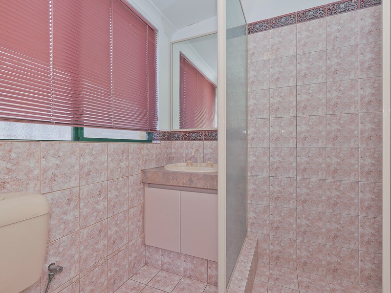 4 Coolamine Close, Carramar WA 6031