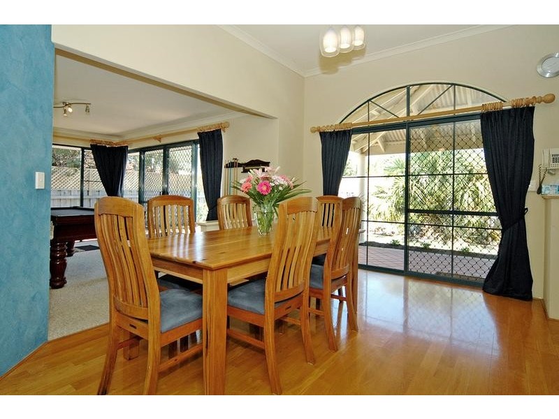 11 Tyneside Grove, Currambine WA 6028