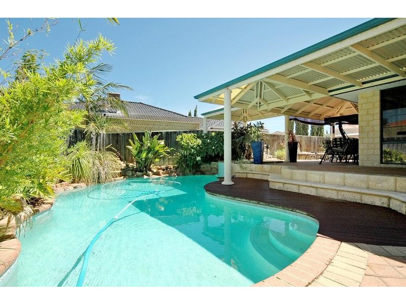 11 Tyneside Grove, Currambine WA 6028