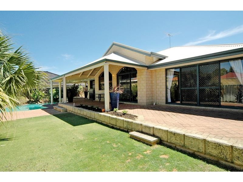 11 Tyneside Grove, Currambine WA 6028