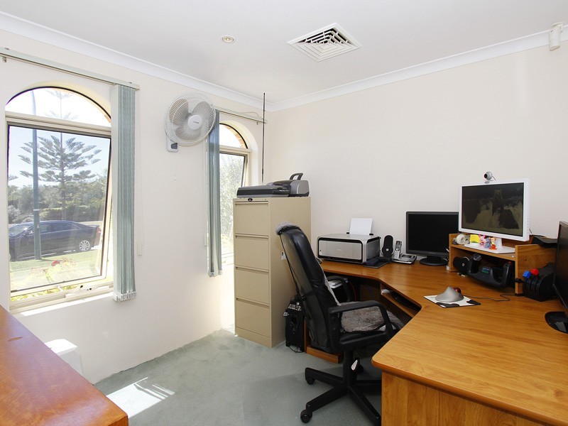 8 Nottingham Green, Quinns Rocks WA 6030