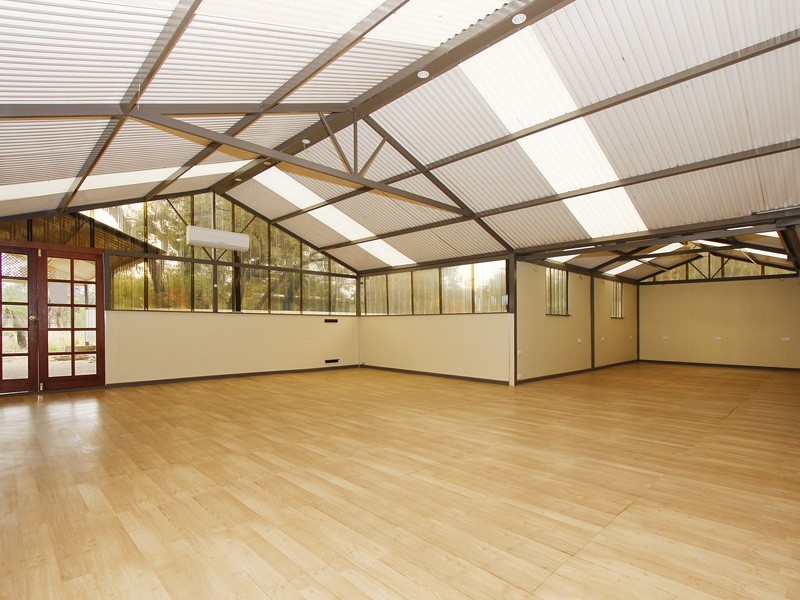 50 King Drive, Woodridge WA 6041