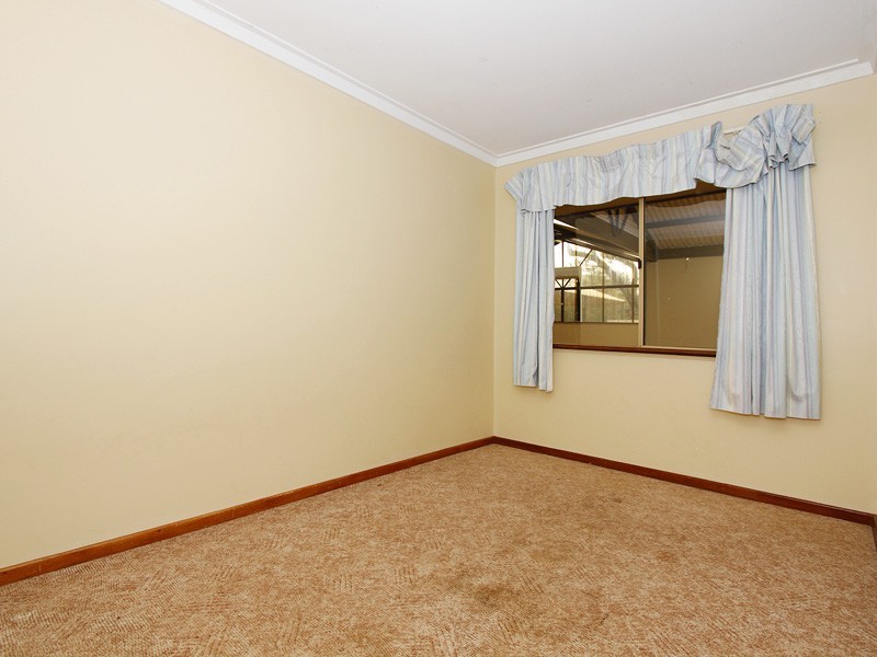 50 King Drive, Woodridge WA 6041