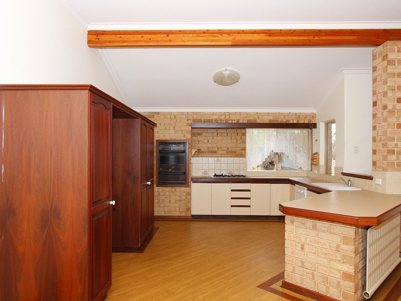 50 King Drive, Woodridge WA 6041