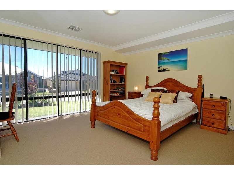 15 Pendleton Crescent, Butler WA 6036