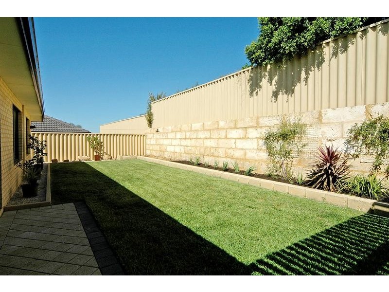 15 Pendleton Crescent, Butler WA 6036