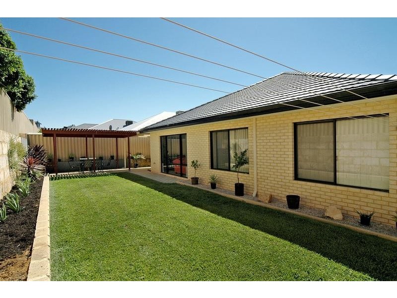 15 Pendleton Crescent, Butler WA 6036