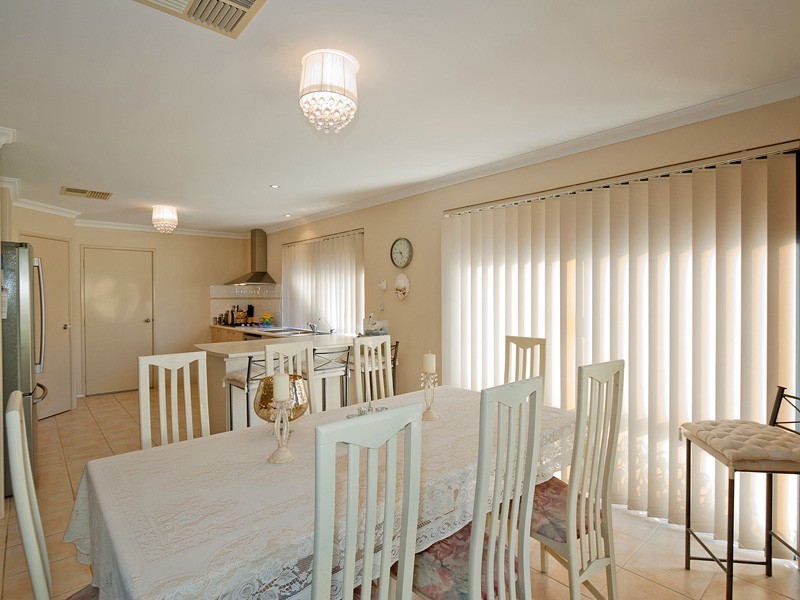 25 Cheshire Entrance, Butler WA 6036