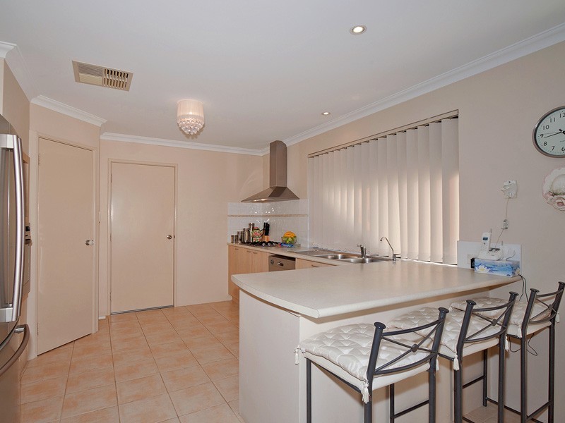 25 Cheshire Entrance, Butler WA 6036