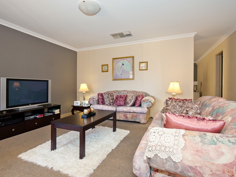 25 Cheshire Entrance, Butler WA 6036
