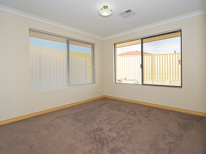 22 Vanderlin Crescent, Ridgewood WA 6030