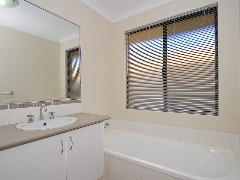 22 Vanderlin Crescent, Ridgewood WA 6030