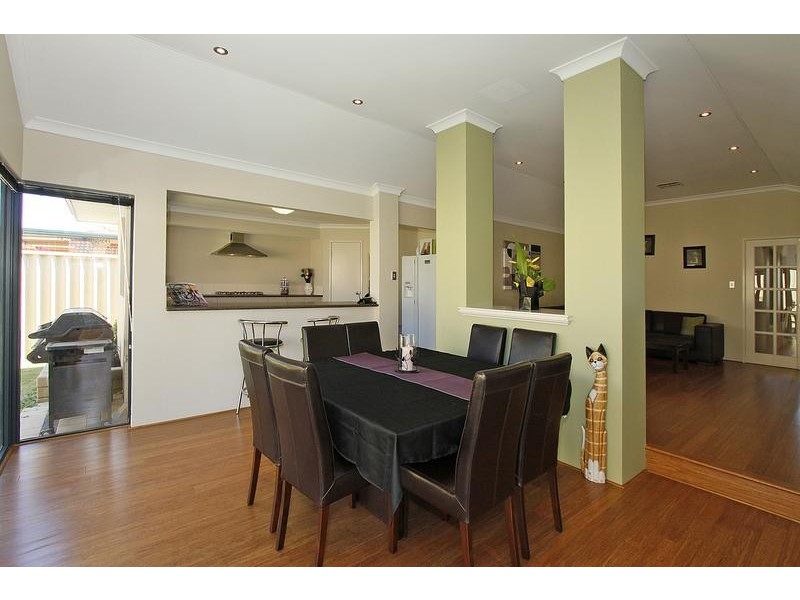 8 Banbury Way, Butler WA 6036