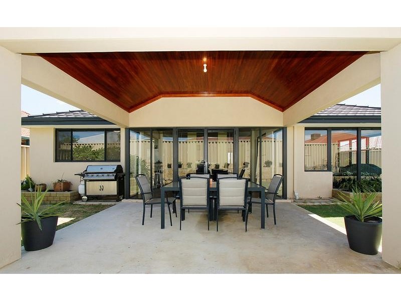 8 Banbury Way, Butler WA 6036