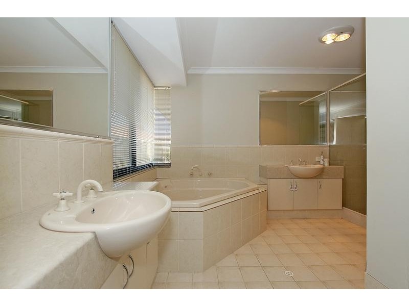 8 Banbury Way, Butler WA 6036