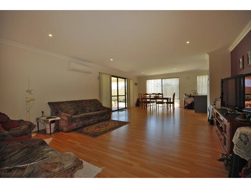 4 Brohard Road, Butler WA 6036