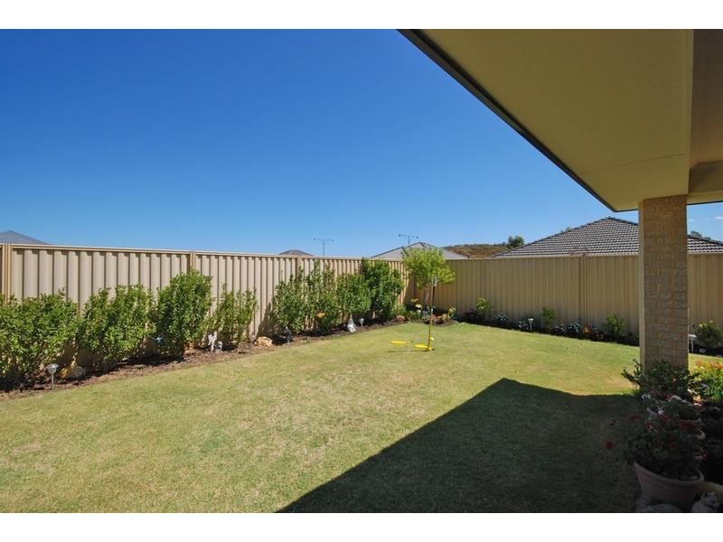 4 Brohard Road, Butler WA 6036