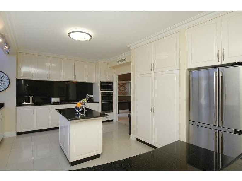 34 Kinsale Drive, Mindarie WA 6030