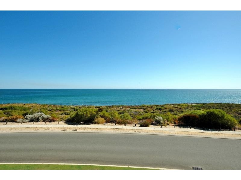 34 Kinsale Drive, Mindarie WA 6030