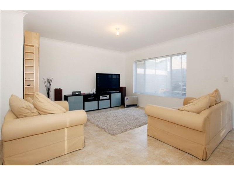 20 Cherokee Green, Clarkson WA 6030