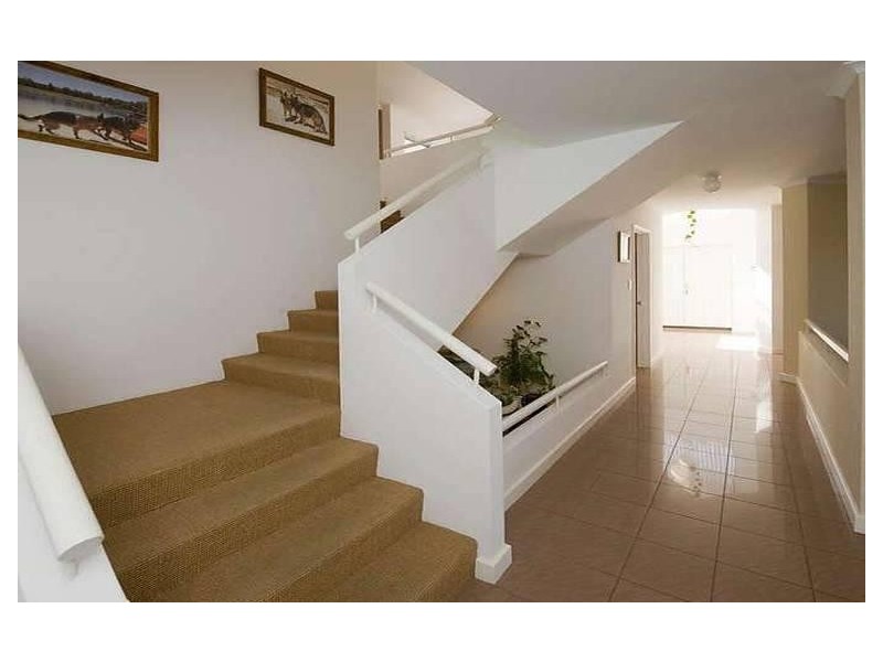 10 Forestville Court, Kallaroo WA 6025