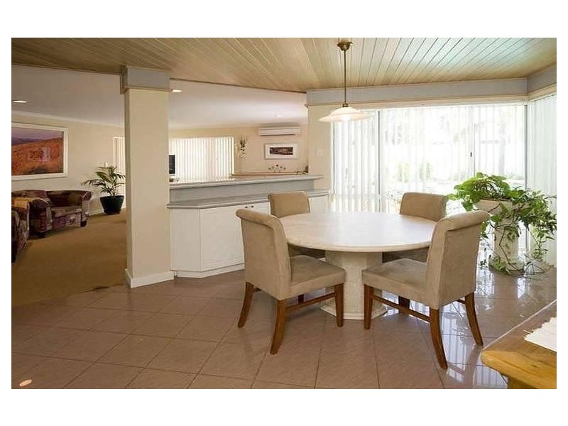 10 Forestville Court, Kallaroo WA 6025