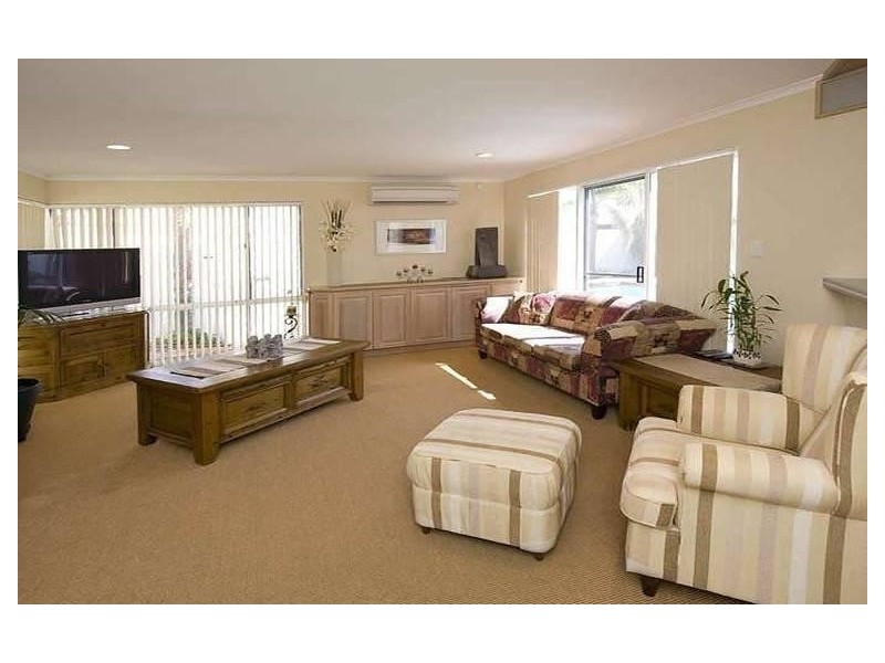 10 Forestville Court, Kallaroo WA 6025