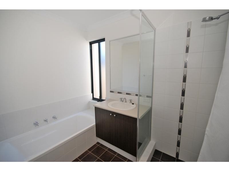 37 Navarre Way, Butler WA 6036