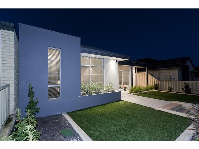 30 Finglas Meander, Butler WA 6036