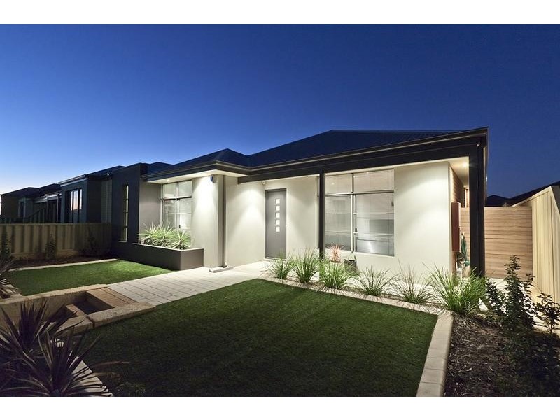 30 Finglas Meander, Butler WA 6036