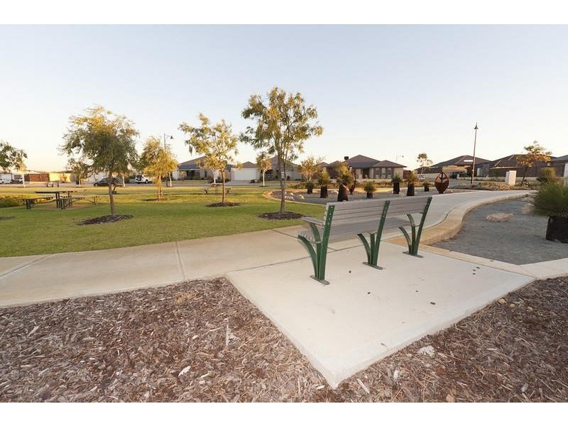 30 Finglas Meander, Butler WA 6036
