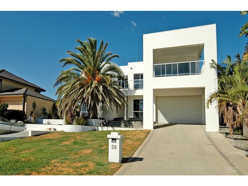 38 Kinsale Drive, Mindarie WA 6030