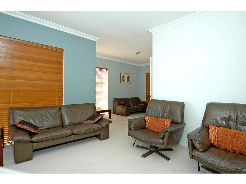 38 Kinsale Drive, Mindarie WA 6030