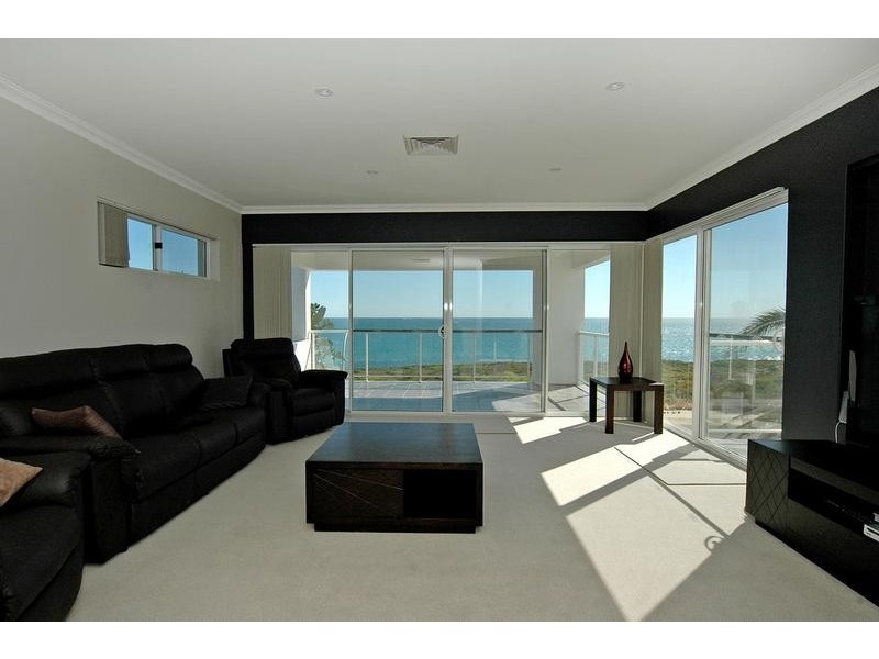 38 Kinsale Drive, Mindarie WA 6030