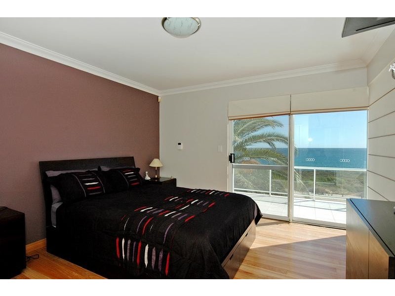 38 Kinsale Drive, Mindarie WA 6030