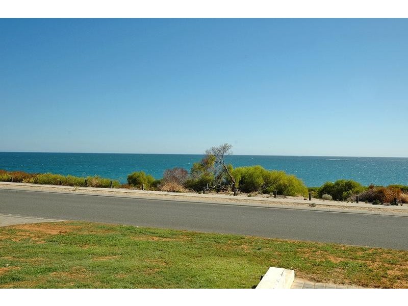 38 Kinsale Drive, Mindarie WA 6030