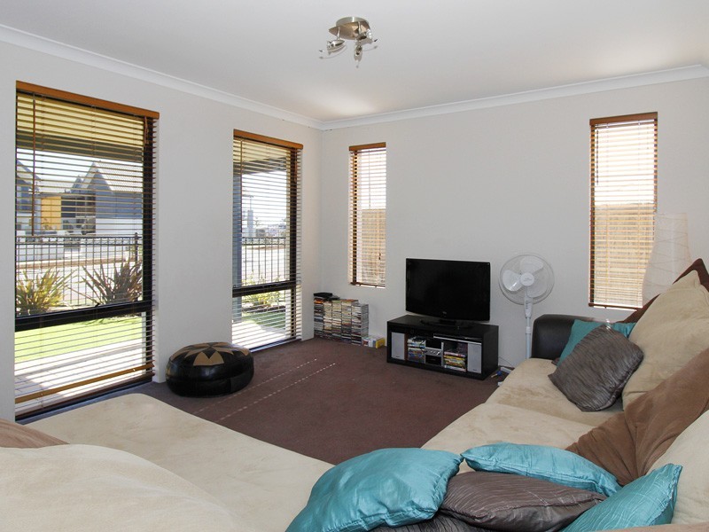 110 Camborne Parkway, Butler WA 6036