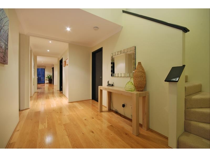7 Brigantine Drive, Jindalee WA 6036
