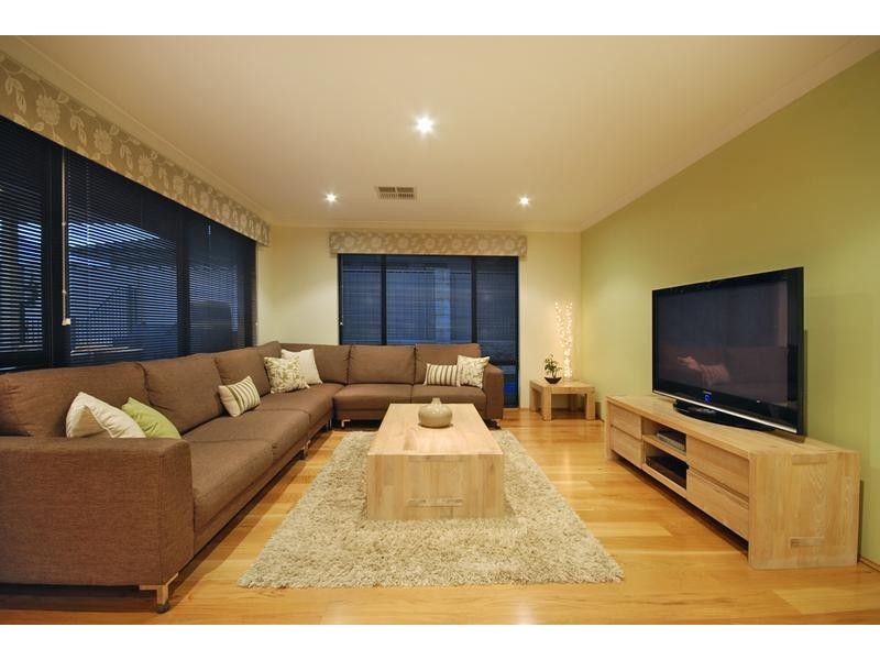 7 Brigantine Drive, Jindalee WA 6036