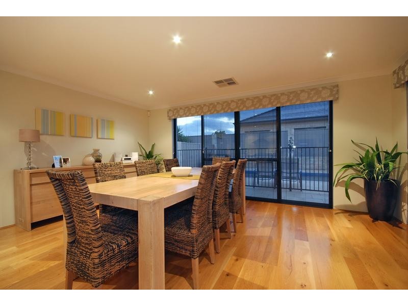 7 Brigantine Drive, Jindalee WA 6036