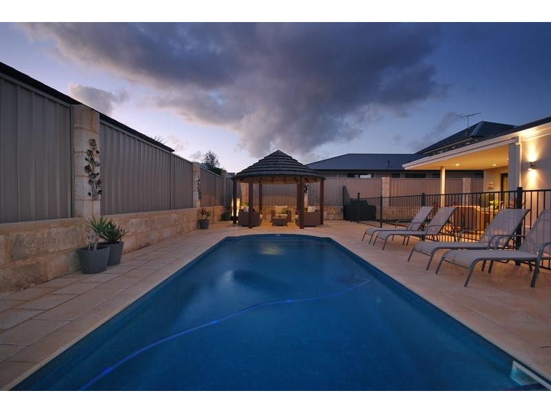 7 Brigantine Drive, Jindalee WA 6036