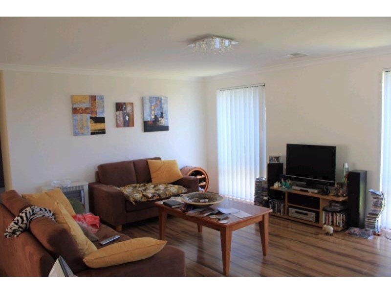 39 Helmsdale Loop, Butler WA 6036