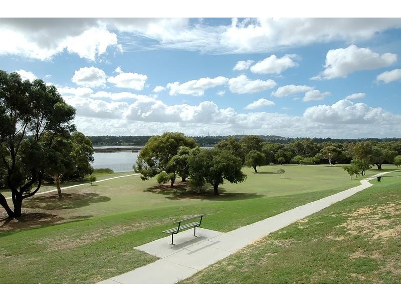 10 Shadyglen Mews, Edgewater WA 6027