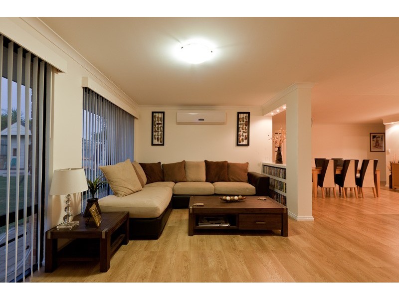 4 Presto Close, Quinns Rocks WA 6030