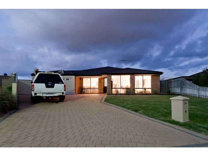 4 Presto Close, Quinns Rocks WA 6030