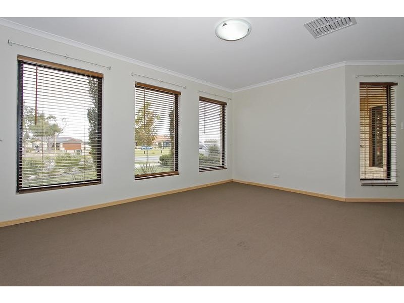 15 Haslingfield Way, Butler WA 6036
