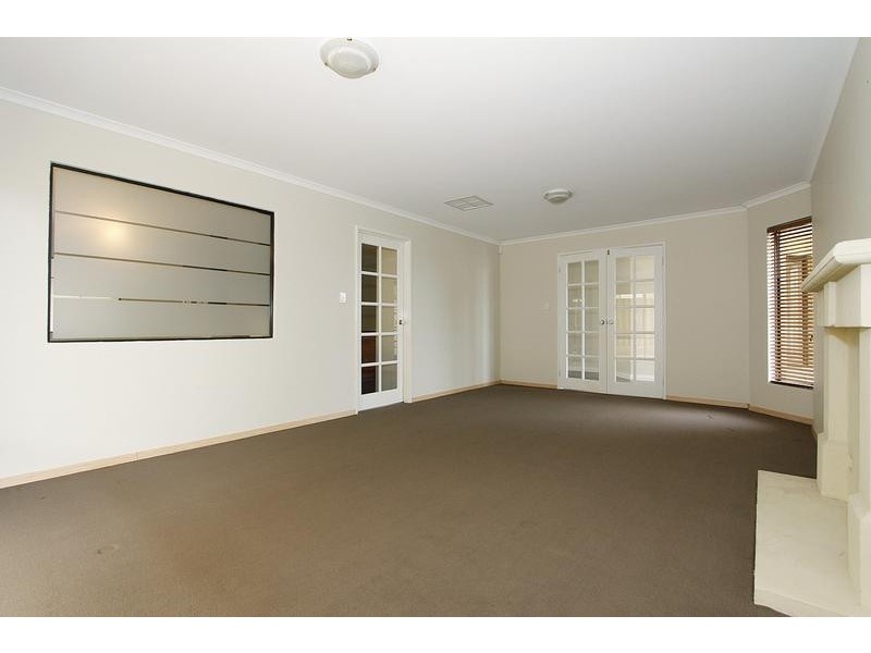 15 Haslingfield Way, Butler WA 6036