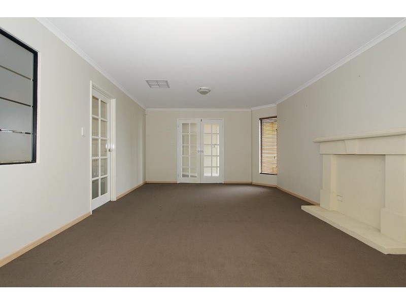 15 Haslingfield Way, Butler WA 6036