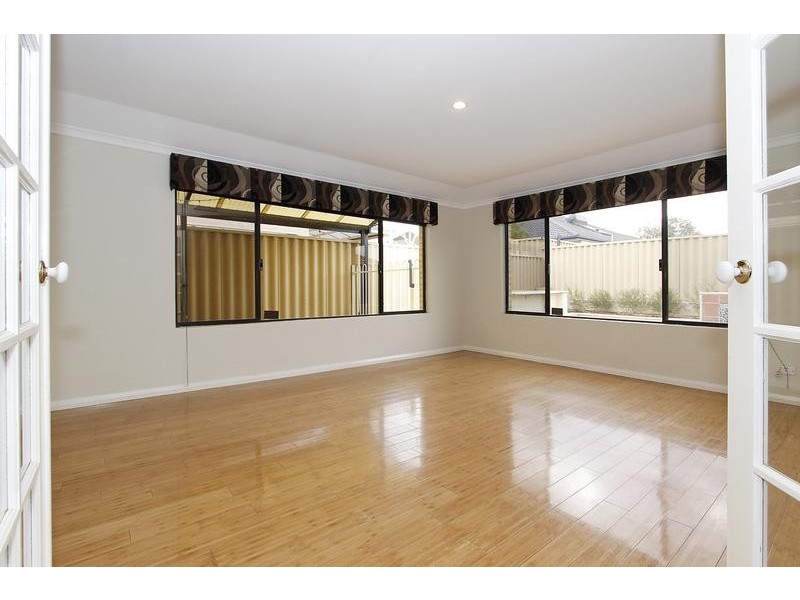 15 Haslingfield Way, Butler WA 6036