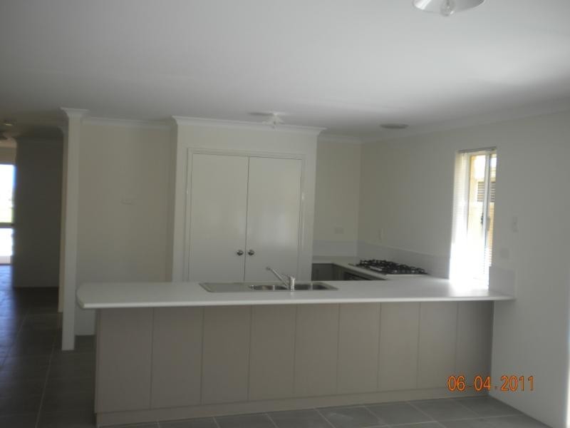 21 Portaferry Gardens, Ridgewood WA 6030